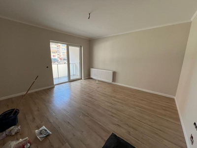 Apartament 2 camere decomandate, Sesul de Sus