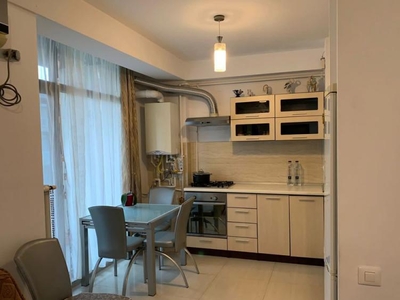 Apartament 2 camere zona Tomis Plus loc de parcare