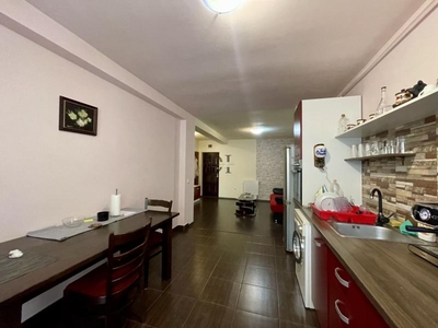 Apartament etaj intermediar | Zona Terra