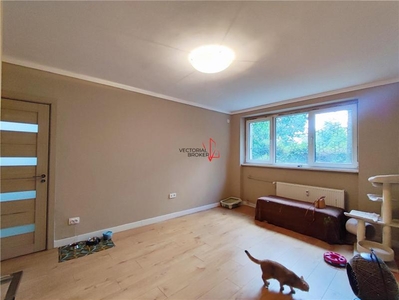 Apartament in bloc reabilitat Vatra Luminoasa de vanzare