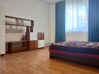 Decomandat! Vanzare apartament in Targoviste- micro 6!