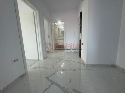 Grand Arena - sect 4 - Apartament 2 camere Decomandat