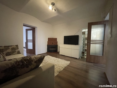 Ideal pt Locuit sau Investitie (pt. inchiriere in regim Hotelier) zona Centrala.