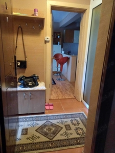 Inchiriez apartament