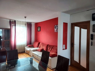 inchiriez apartement 4 camere , Manastur , cu parcare