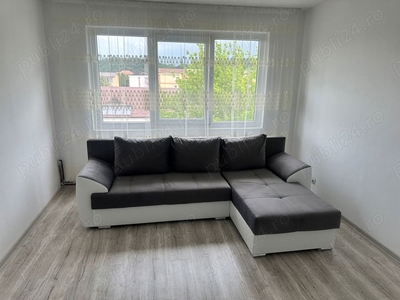 Vand apartament 3 camere