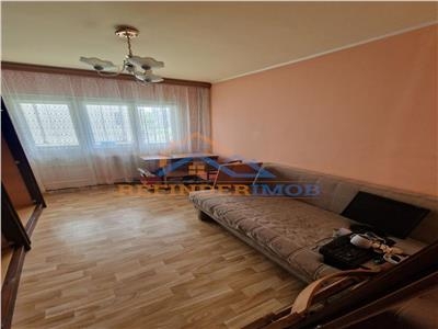 Vanzare Apartament 3 camere, zona Militari, Lujerului