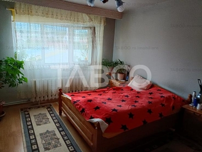 Garsoniera decomandata 30 mpu balcon 3 mp zona Cetate Alba Iulia