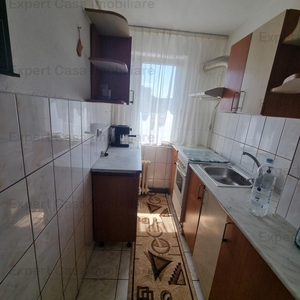 Inchiriez Apartament 2 camere Alexandru cel bun. Familial