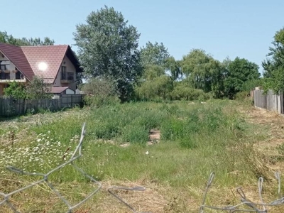 Teren Ciolpani 500m, Strada Manastirii la 700 metri de DN1