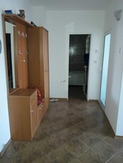 Apartament 3 camere - Zona Cug - 500 euro