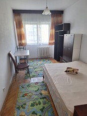 Apartament cu 3 camere - zona Pacurari - Kaufland