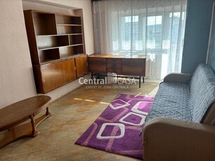 Apartament de vanzare cu 3 camere, Centru