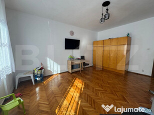 Apartament la casa, 51 mp utili, zona centrala