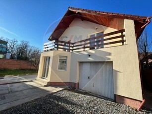 Vila cu 6 camere de inchiriat Calea Dumbravii