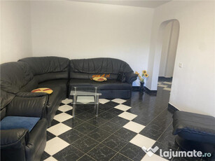 Apartament 3 camere , zona Inspectoratul Scolar -Scoala nr 3