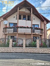 Casa de vanzare, curte, gradina, anexe, Rebrisoara