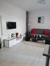 inchiriez termen lung apartament 2 camere Navodari