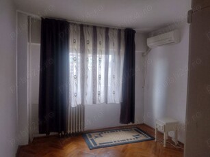 Închiriez apartament 3 camere zona Republicii Ploiești