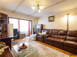 Recomandat! 3 camere, elegante, apreciata ariere: Racadau, Brasov