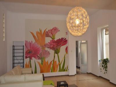 Apartament 3 camere central, la casa