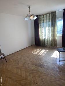 Apartament 2 camere decomandat 48 mp, etaj 2 - 5 minute de Complexul Studentesc/ Baba Dochia!!