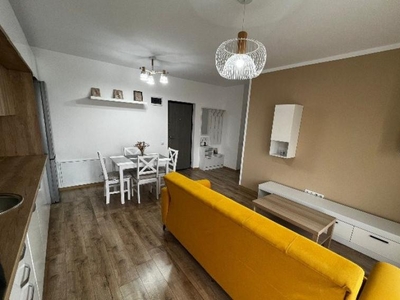 Apartament 2 camere in Floresti