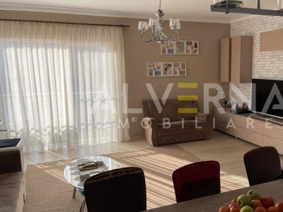 Apartament 3 camere, 81mp, 2 bai, 2 balcoane, parcare, zona Stejarului