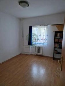 Apartament 3 camere, zona strazii Bucuresti Marasti, decomandat