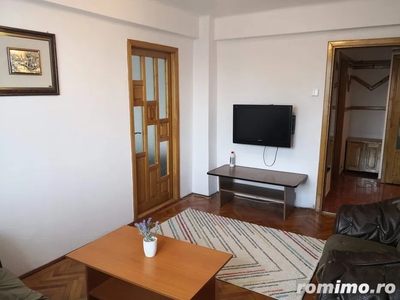 Apartament cu 3 camere in zona Complex