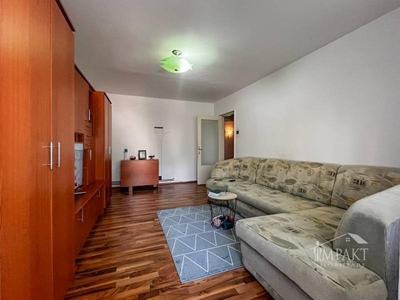 Apartament cu 4 camere decomandate, in cartierul Manastur!