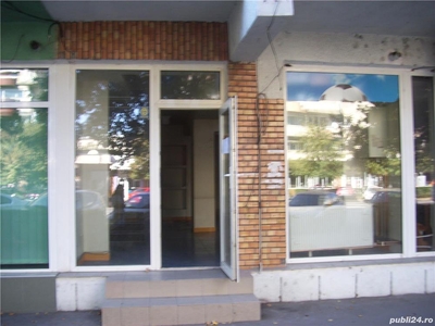 Ofer spre inchiriere spatiu comercial in Deva,b-dul Decebal,50 mp