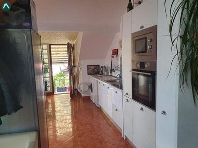 Vand apartament 3 camere Central