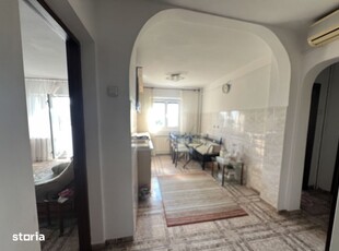 Apartament 3 camere zona Grivitei