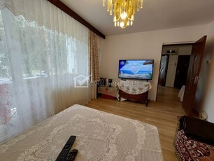 Apartament 4 camere de vanzare, etaj 1, in Manastur, Cluj Napoca