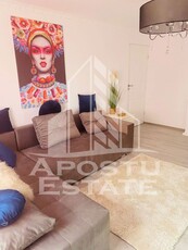 Apartament cu 3 camere, centrala proprie, zona Calea Lipovei