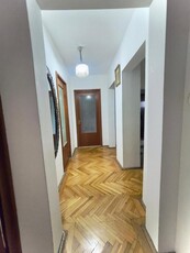 Apartament cu 4 camere decomandat