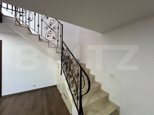 Casă modernă P+M, 4 camere 170 mp, în zona străzii Lucian Blaga