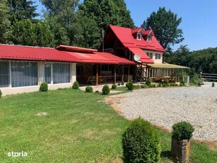 Casa de vacanta cu piscina incalzita in Valea Avrigului, judetul Sibiu