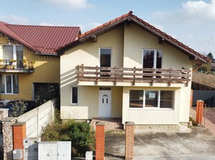 Casa spatioasa cu 4 camere | Perfect pentru o familie