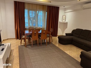 Apartament ultrafinisat., mobilat si utilat, Florești, zona centrală.