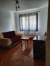 Inchiriez apartament 3 camere