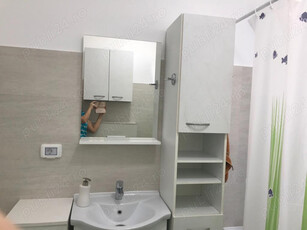 Închiriez apartament cu două camere