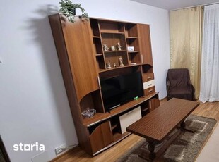 Inchiriez apartament Tomis Nord 3 camere etaj 1 termen lung 400 euro