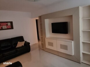 Apartament 2 camere, decomandat, etaj intermediar, zona Stupini