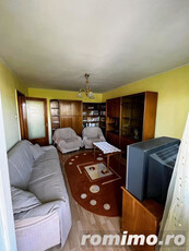 Tomis Nord - Apartament decomandat cu 3 camere, etaj 3.