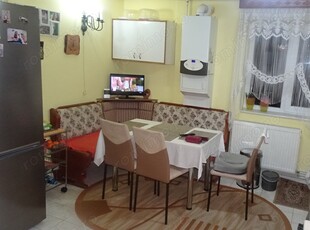 Vand apartament de 3 camere decomandat in Deva, zona Eminescu (Scarisoara, Profi), 70 mp