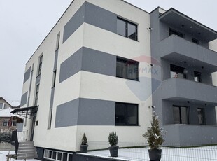 Apartament 3 camere vanzare in bloc de apartamente Maramures, Baia Mare, Valea Borcutului