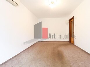 Spatiu birouri Iancului,parter,34 mp, 249 euro