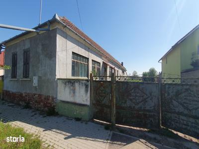 Vand teren cu casa veche in Zadareni - ID : RH-37250-property